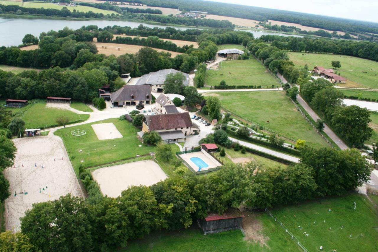 Le Hameau Des Grilles Villa Saint-Fargeau  Kültér fotó